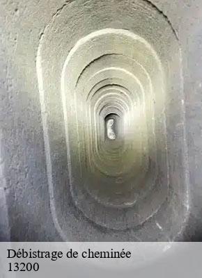 Débistrage de cheminée  arles-13200 Les Compagnons du ramonage
