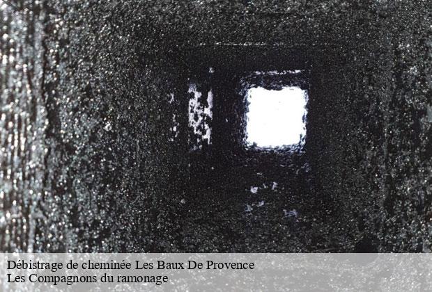 Débistrage de cheminée  les-baux-de-provence-13520 Les Compagnons du ramonage